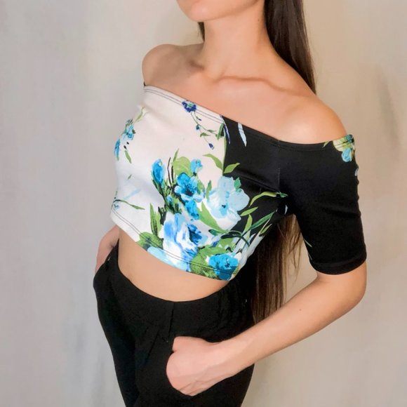 Floral Blue, Black and White Off the Shoulder Crop Top - Picture 5 of 8